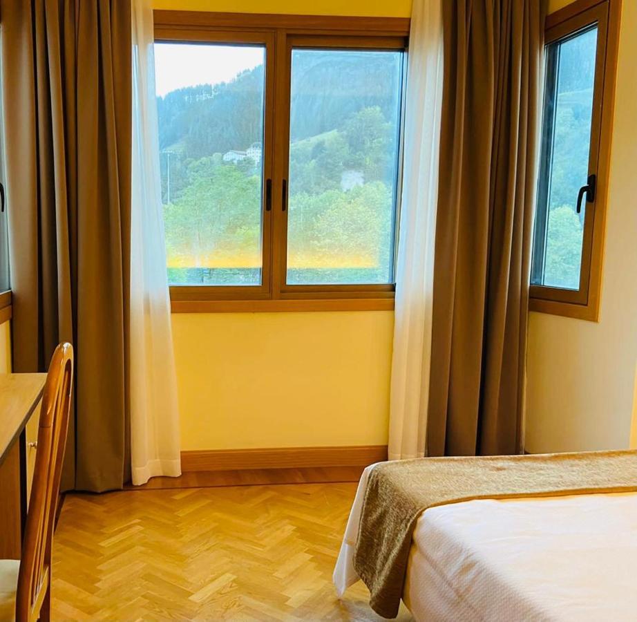 Hotel Asador Arriarte Éibar エクステリア 写真